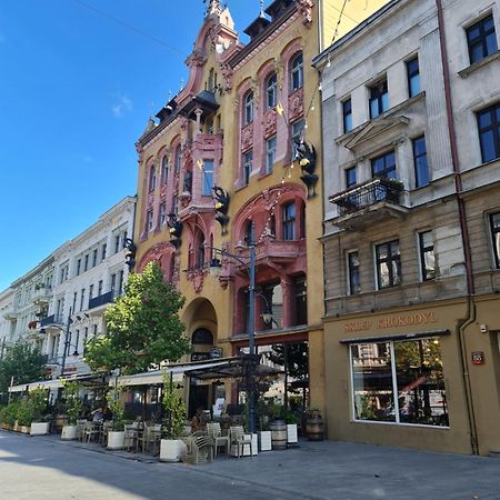 Apartment In The Strict City Centre Łódź Dış mekan fotoğraf